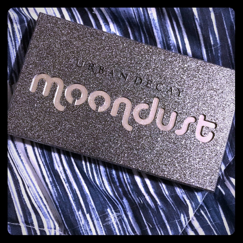 Urban decay moondust pallet